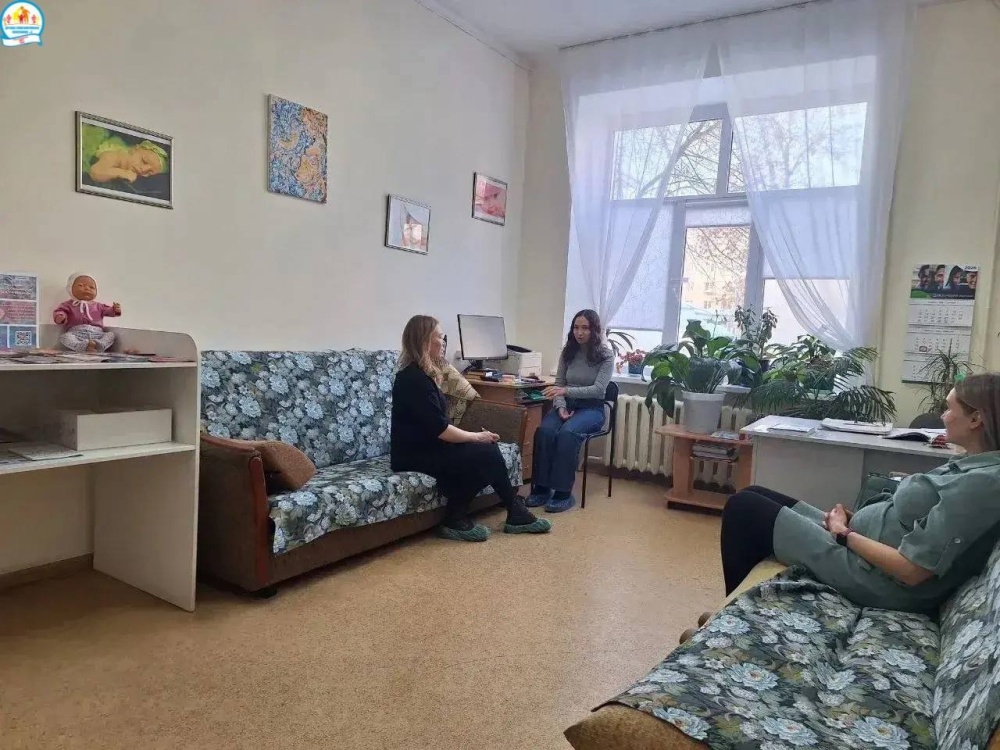 Врач-ортодонт Детской стоматологической поликлиники №3 г. Уфа Лилия Латыпова провела познавательную встречу для будущих мам